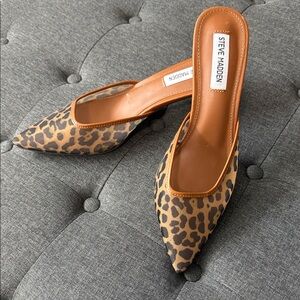 Steve Madden Brown Leopard Print Mules